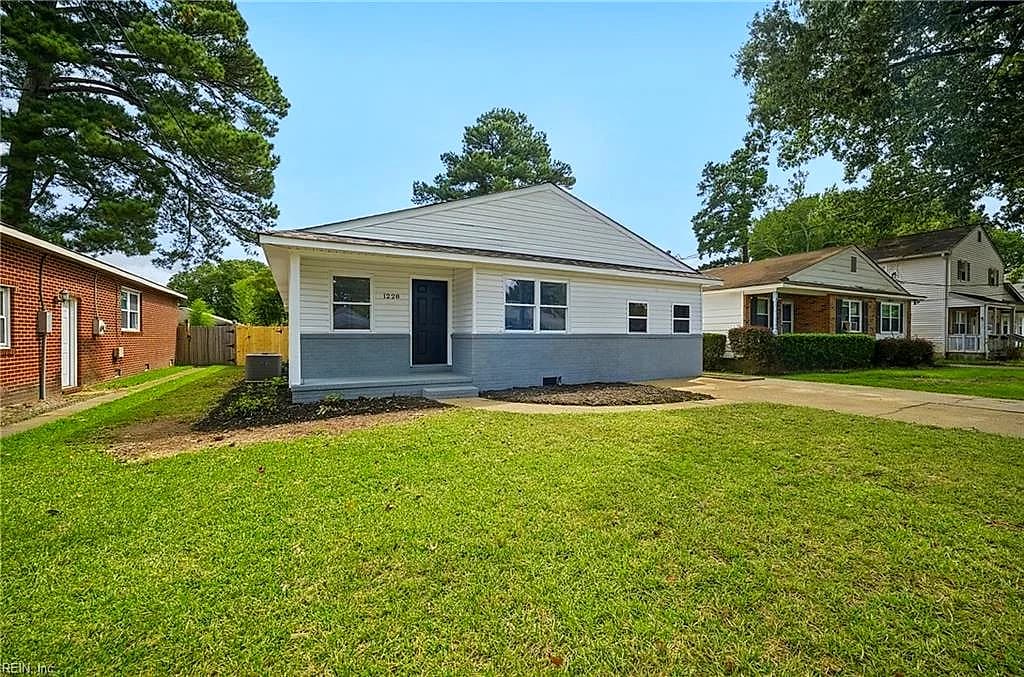 1228 Laurel AVE, CHESAPEAKE VA 23320 - Photo 3