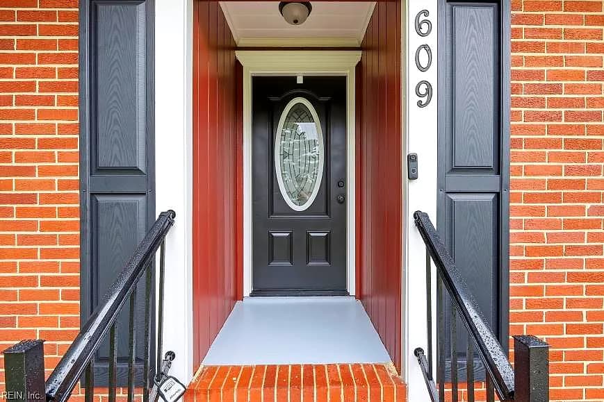 609 Manor DR, VIRGINIA BEACH VA 23464 - Photo 3