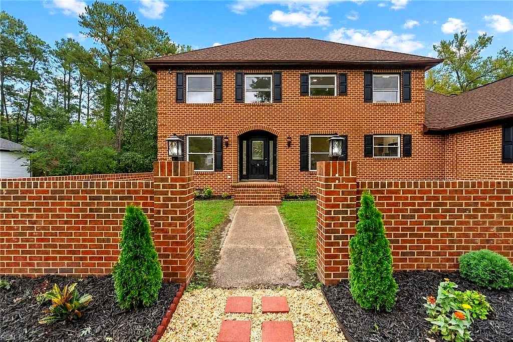 9 Rhodelia Ln, Poquoson, VA