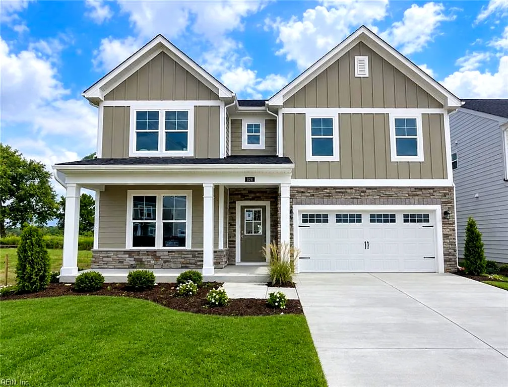 124 Getty RD, Suffolk — 5 bed Residential, 3,175 sqft