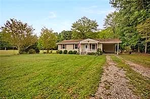 8482 Broad Marsh LN, HAYES VA 23072 - Photo 2