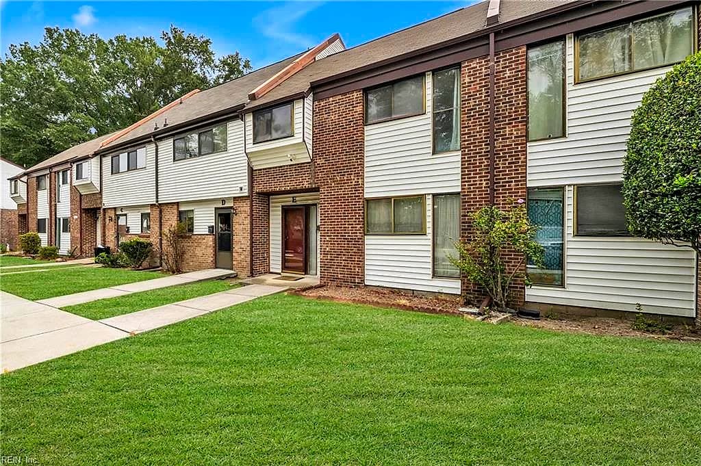 125 Windsor Pines WAY #E, NEWPORT NEWS VA 23608 - Photo 3