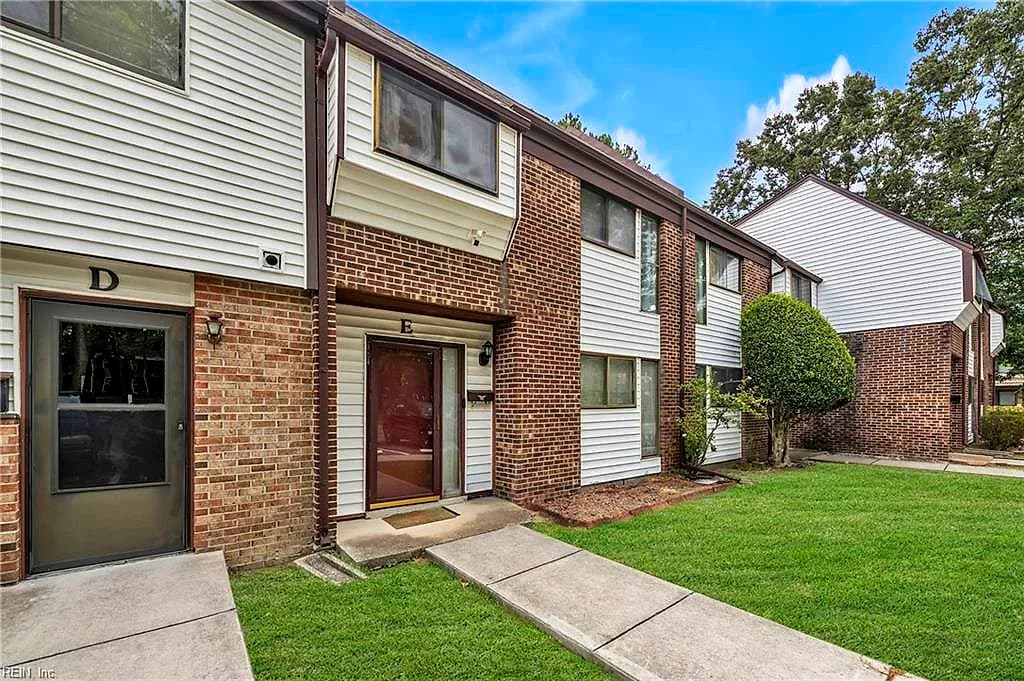 125 Windsor Pines WAY #E, NEWPORT NEWS VA 23608 - Photo 4