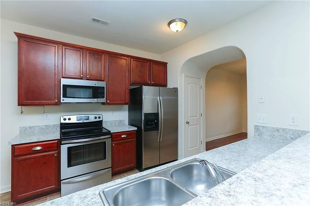 1644 Chesapeake DR, CHESAPEAKE VA 23324 - Photo 4