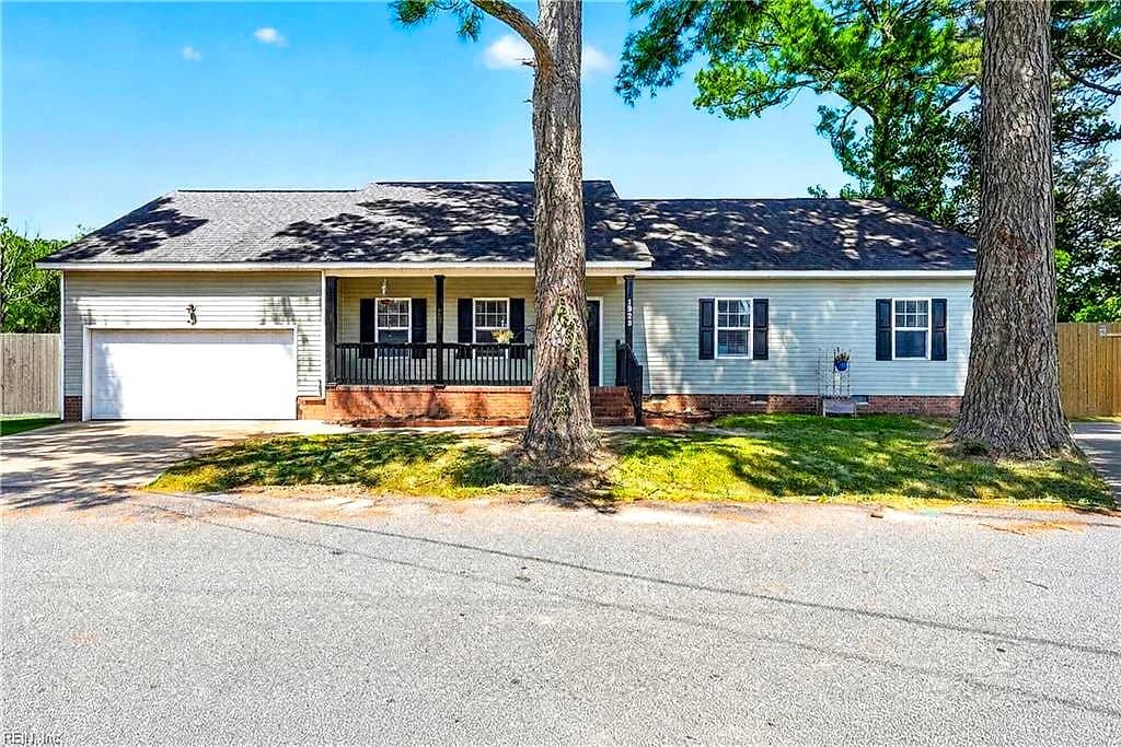1923 Linster ST, CHESAPEAKE VA 23324 - Photo 3