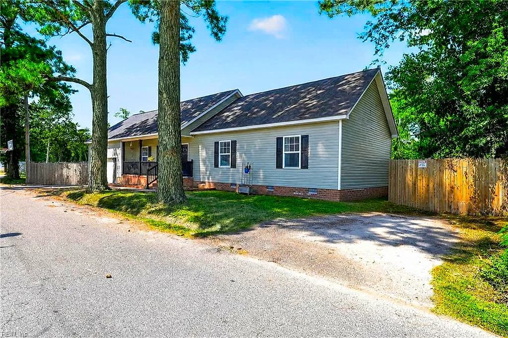 1923 Linster ST, CHESAPEAKE VA 23324 - Photo 4