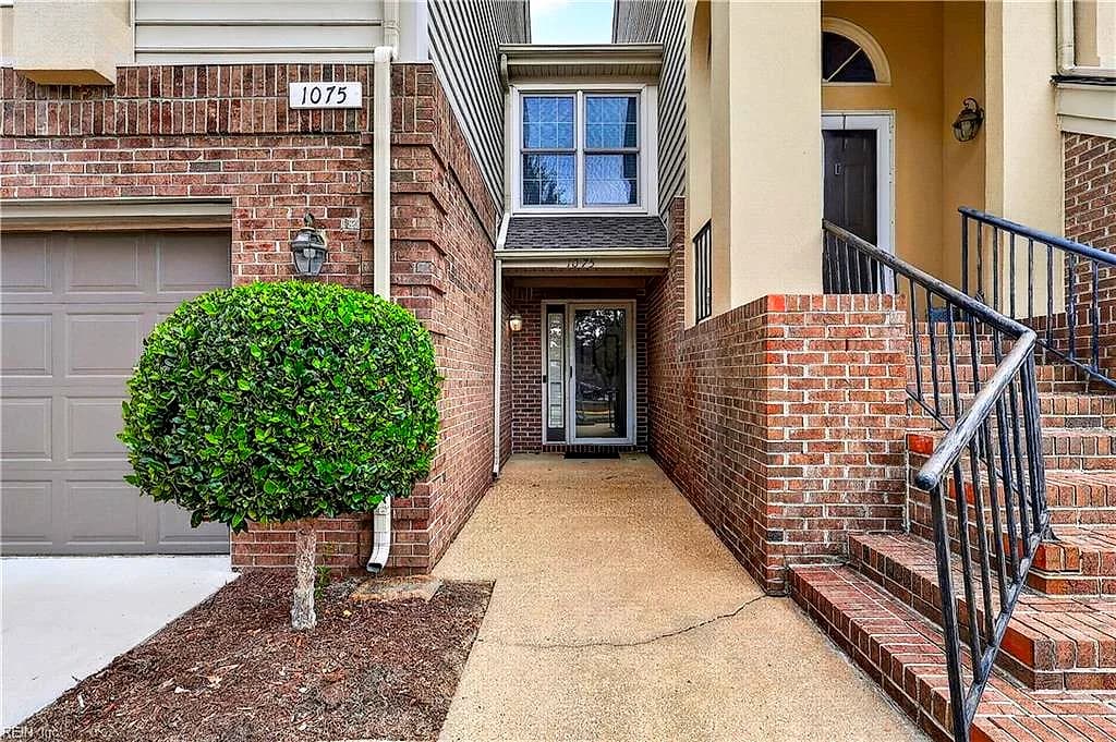 1075 Hanson WAY, VIRGINIA BEACH VA 23454 - Photo 3