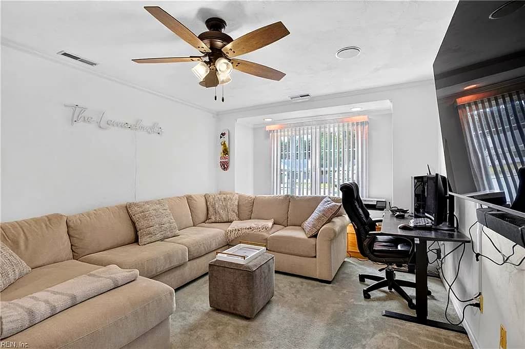 1368 Beacons Reach DR, VIRGINIA BEACH VA 23454 - Photo 5