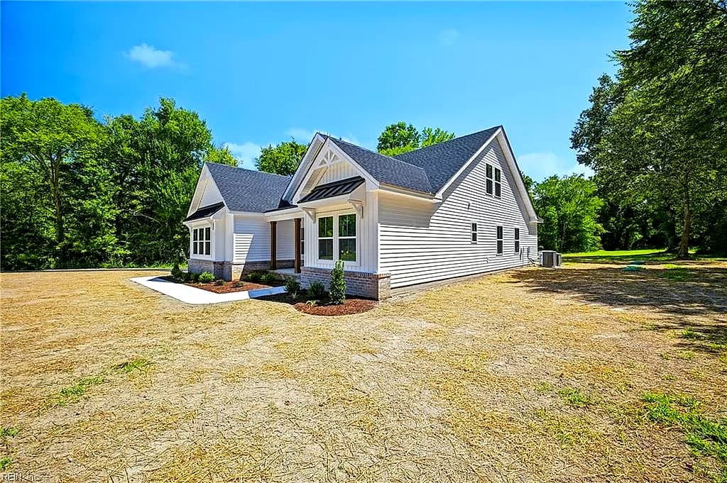 435 Gallbush RD, CHESAPEAKE VA 23322 - Photo 5