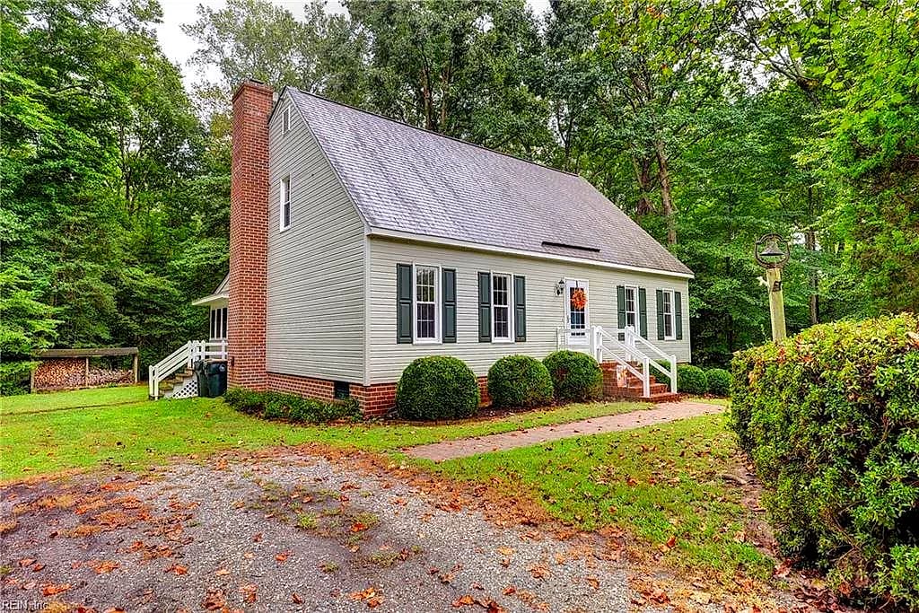 109 Forest LN, WILLIAMSBURG VA 23188 - Photo 3