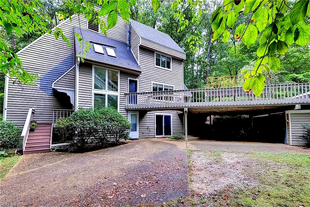 411 Hempstead Rd, Williamsburg, VA