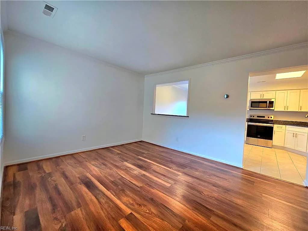 1002 Coastaway DR, VIRGINIA BEACH VA 23451 - Photo 3