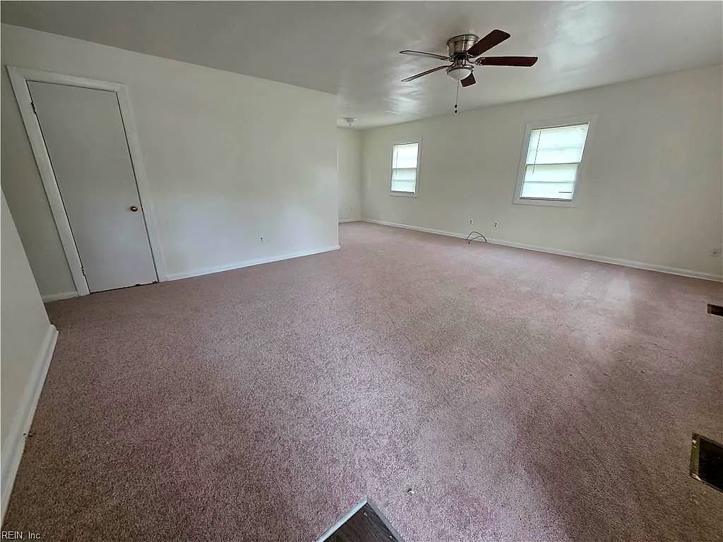 9 Ambrose LN, HAMPTON VA 23663 - Photo 5