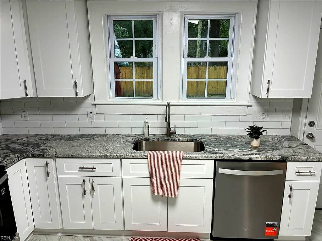 36 Decatur ST, PORTSMOUTH VA 23702 - Photo 4