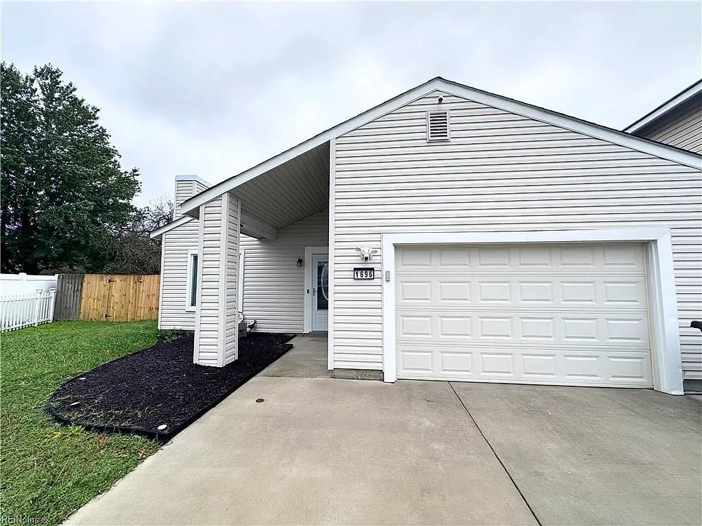 1696 Guthrie ST, VIRGINIA BEACH VA 23464 - Photo 2