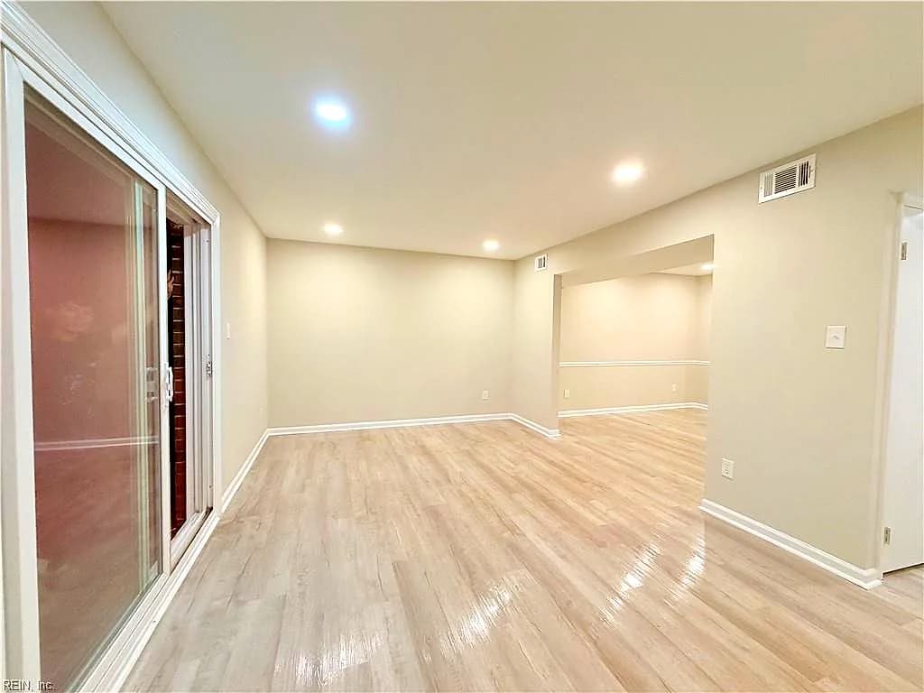 872 Westminster LN, VIRGINIA BEACH VA 23454 - Photo 4