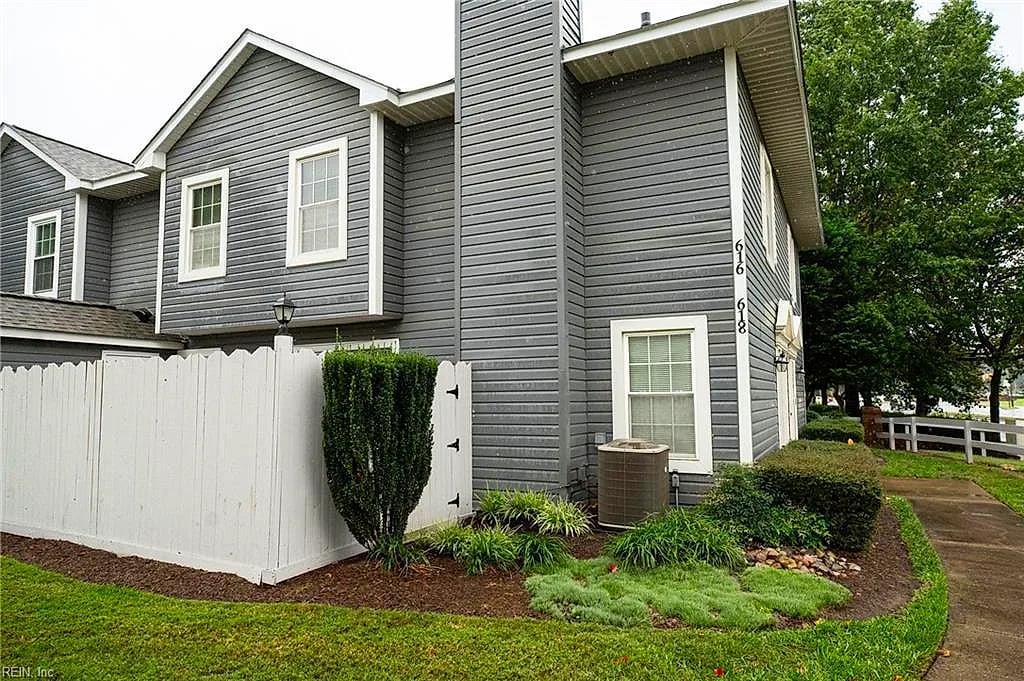 618 Ridge CIR, CHESAPEAKE VA 23320
