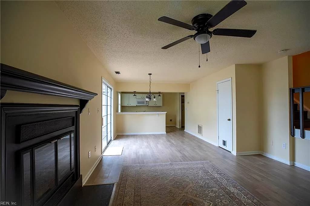 618 Ridge CIR, CHESAPEAKE VA 23320 - Photo 5
