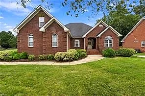 809 Chris Ct, Chesapeake, VA