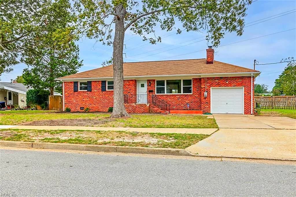 7825 Walters DR, NORFOLK VA 23518 - Main photo