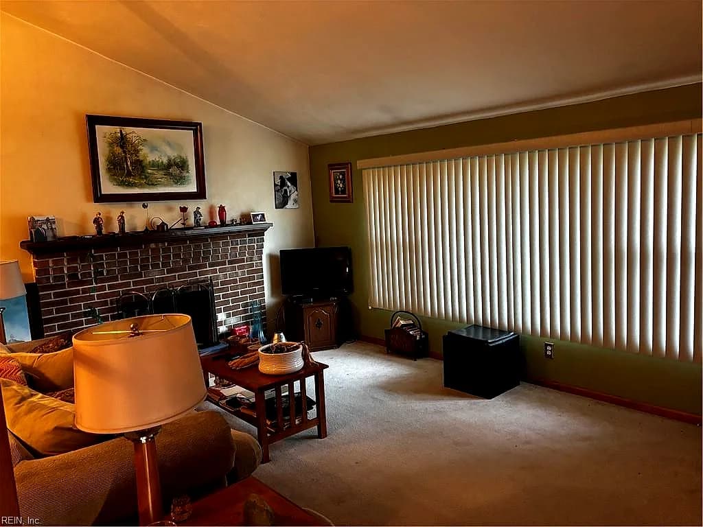 648 Charlecote DR, VIRGINIA BEACH VA 23464 - Photo 3