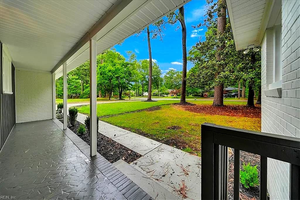 1301 Lakeside RD, VIRGINIA BEACH VA 23455 - Photo 5
