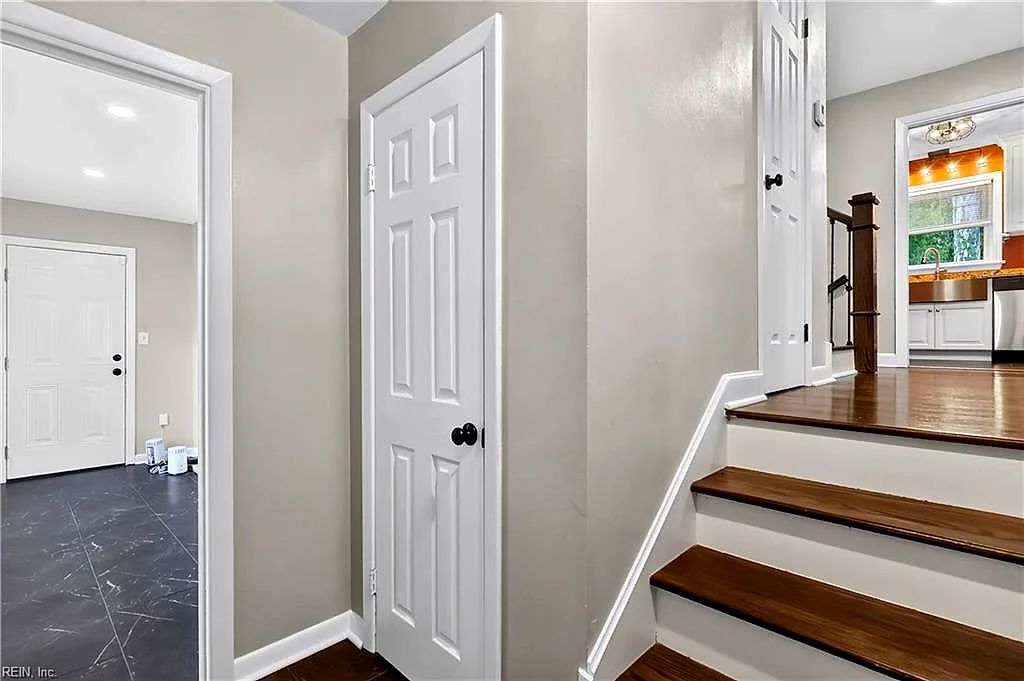 6 Tuckahoe DR, NEWPORT NEWS VA 23606 - Photo 5