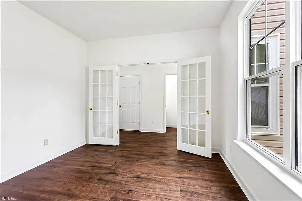 125 Brightwood TER, YORKTOWN VA 23690 - Photo 5