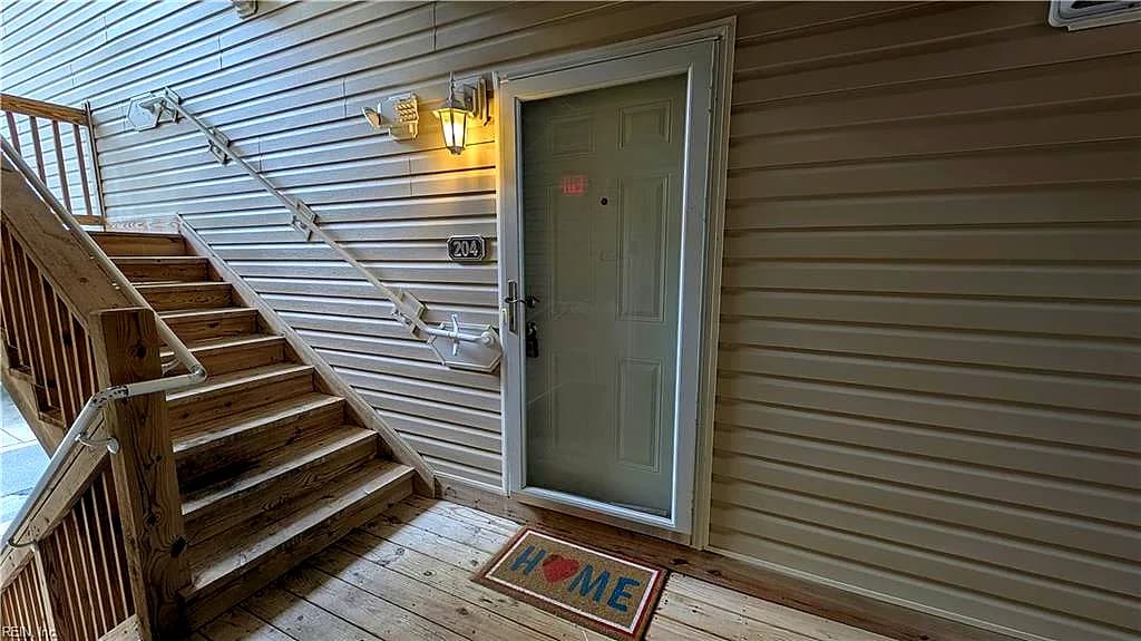 459 Old Colonial WAY, NEWPORT NEWS VA 23608 - Main photo