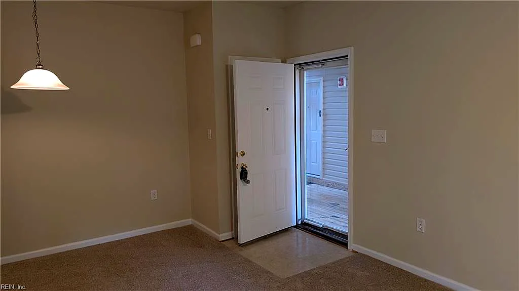459 Old Colonial WAY, NEWPORT NEWS VA 23608 - Photo 3