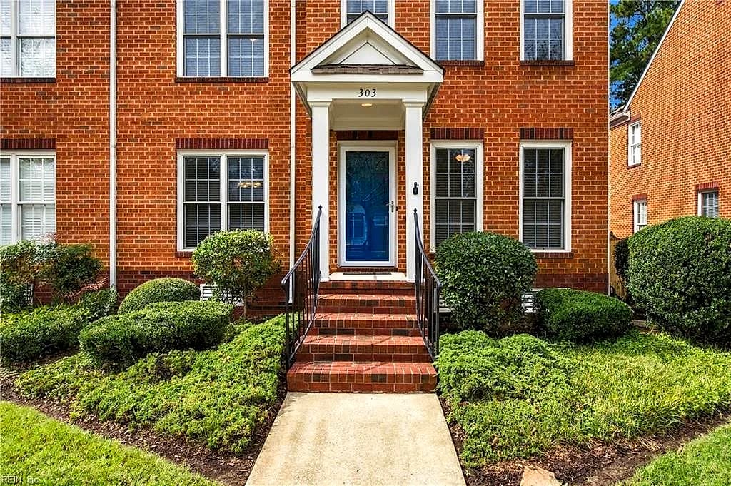 303 Herman Melville AVE, NEWPORT NEWS VA 23606 - Photo 3