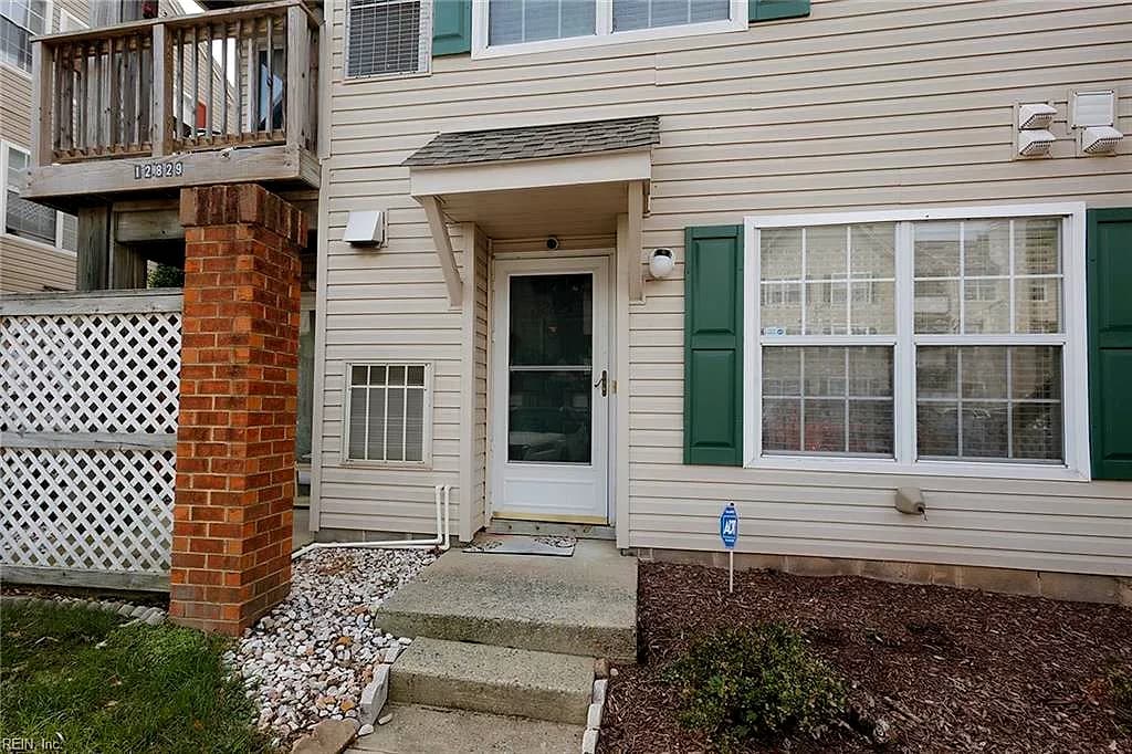 12825 Daybreak CIR, NEWPORT NEWS VA 23602 - Photo 3