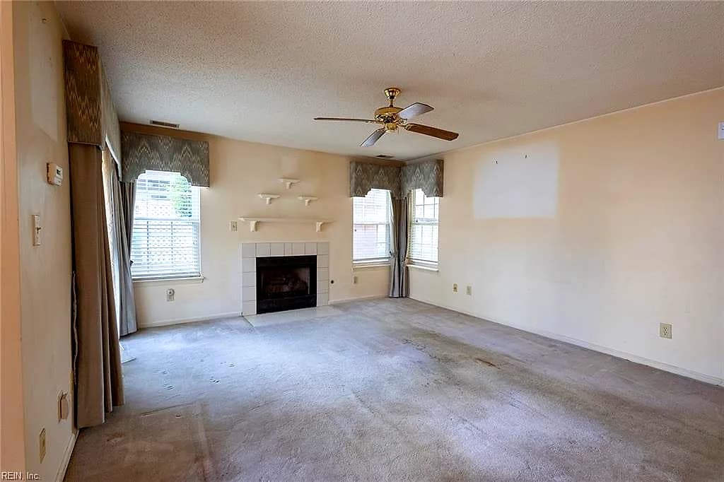 12825 Daybreak CIR, NEWPORT NEWS VA 23602 - Photo 4