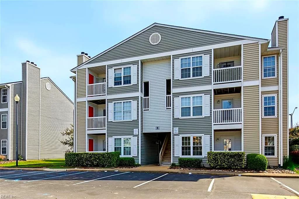 1863 Chantilly CT, VIRGINIA BEACH VA 23451 - Main photo