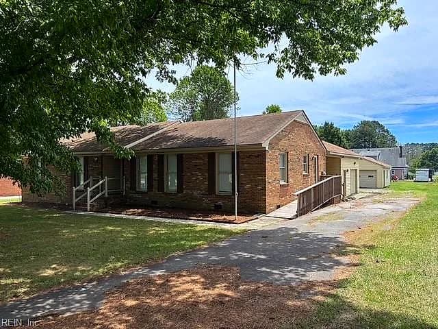401 Fairview DR, FRANKLIN VA 23851 - Photo 3