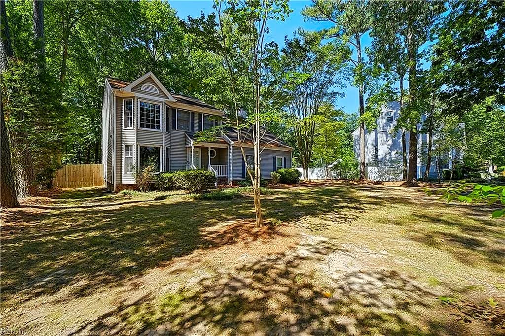 154 Smith ST, POQUOSON VA 23662 - Photo 3