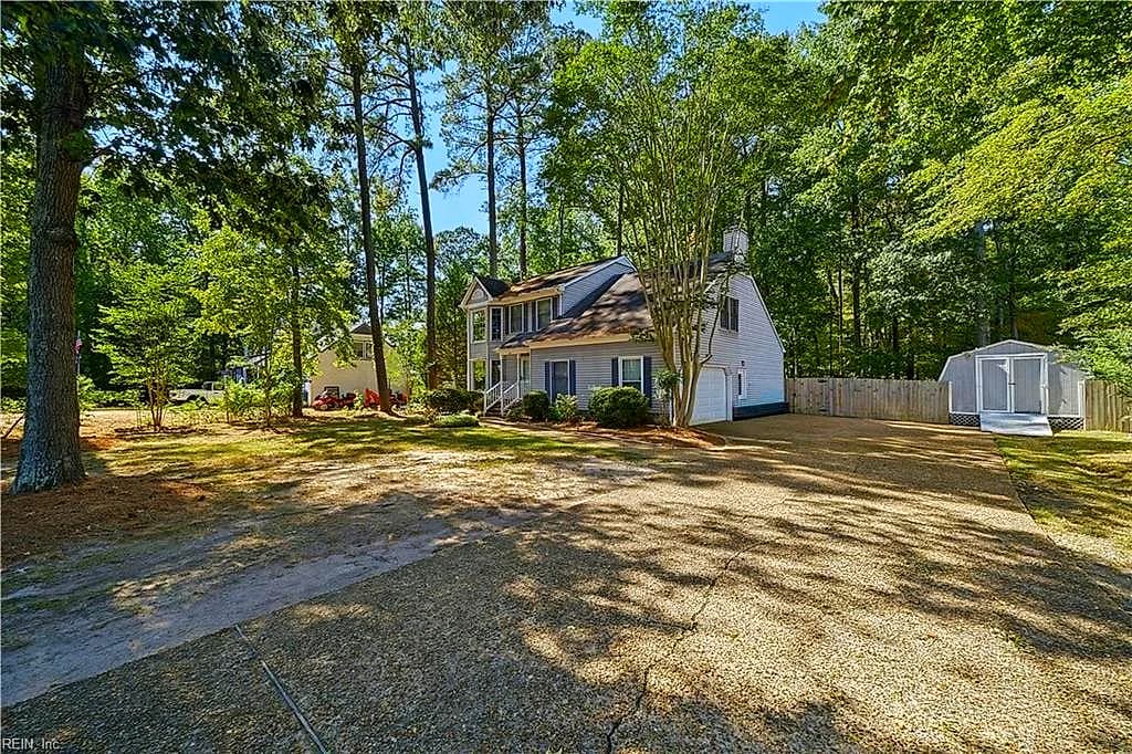 154 Smith ST, POQUOSON VA 23662 - Photo 5