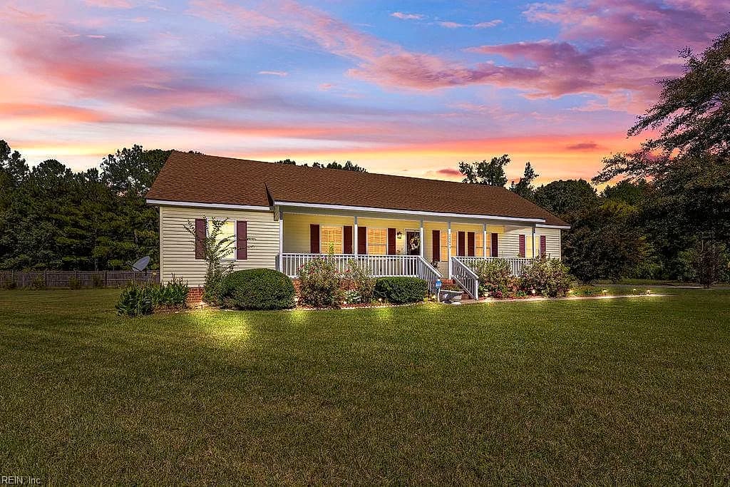 26059 Glyndon ST, COURTLAND VA 23837 - Main photo