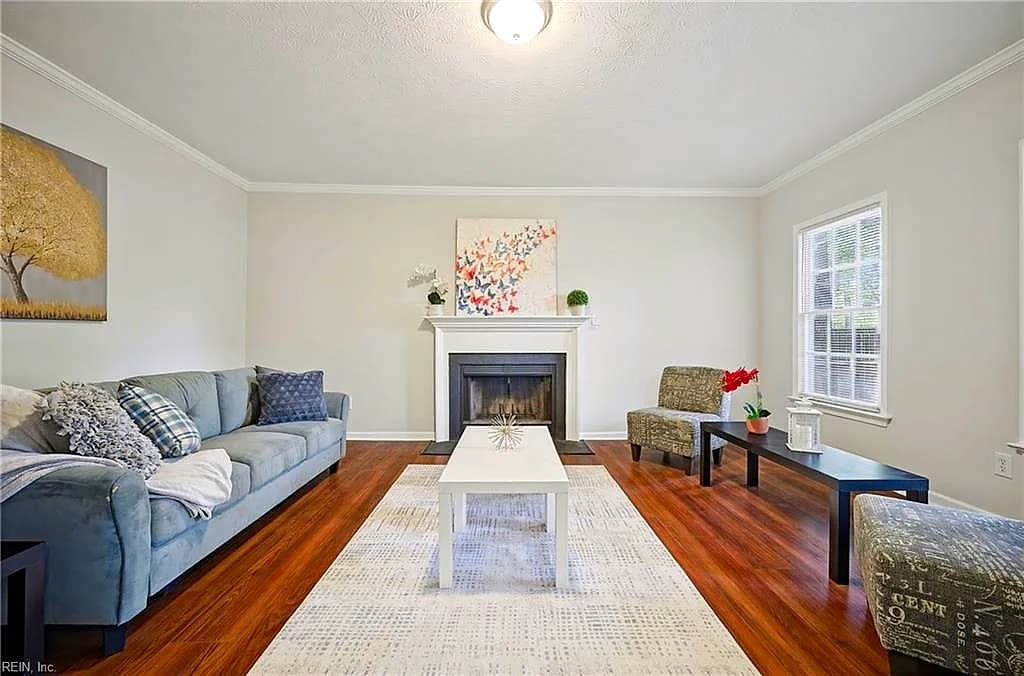 821 Lancaster LN, NEWPORT NEWS VA 23602 - Photo 4