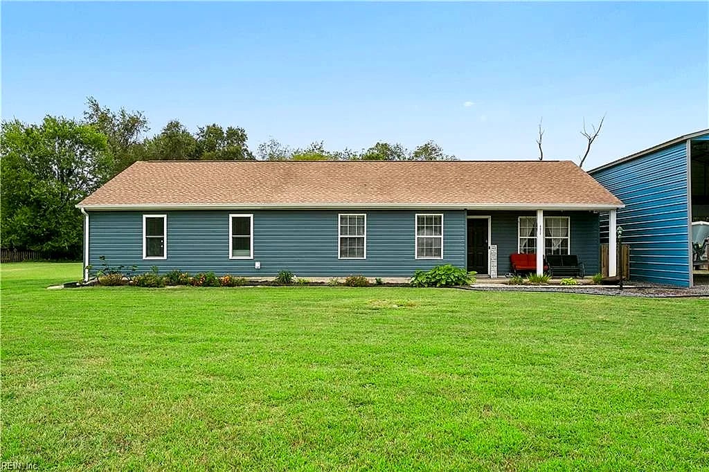6824 Michael LN, HAYES VA 23072