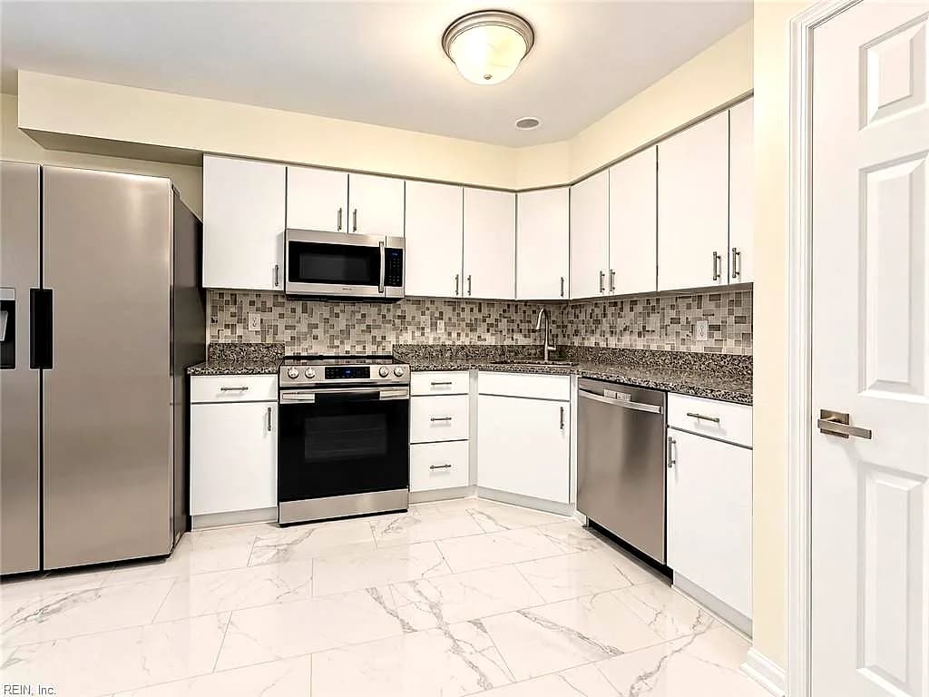 708 Sail Fish QUAY, CHESAPEAKE VA 23320 - Photo 5