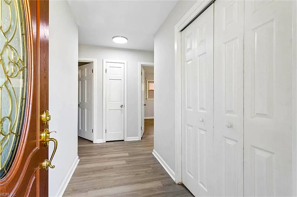 19 Prince James DR, HAMPTON VA 23669 - Photo 5
