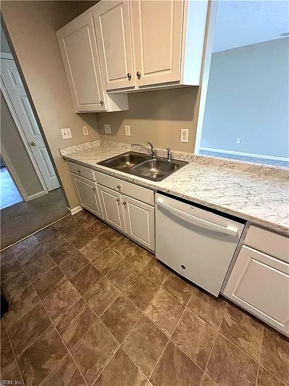 718 Old Fort Eustis BLVD, NEWPORT NEWS VA 23608 - Photo 5