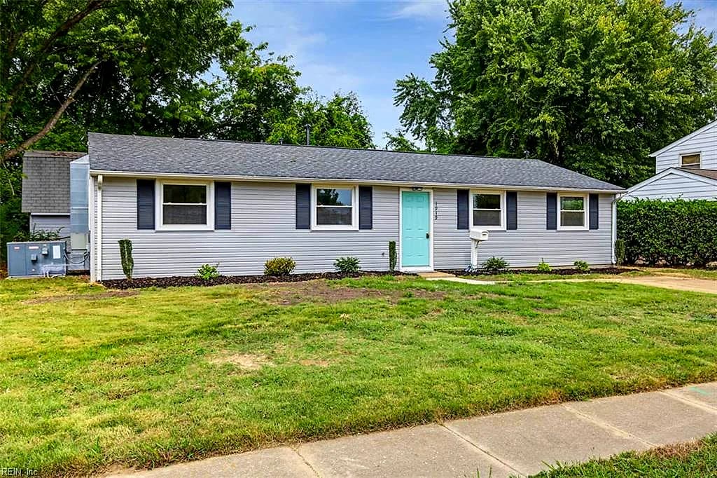 1919 Demetro DR, HAMPTON VA 23663 - Main photo