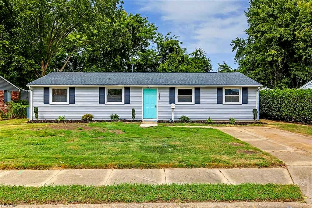1919 Demetro DR, HAMPTON VA 23663 - Photo 3