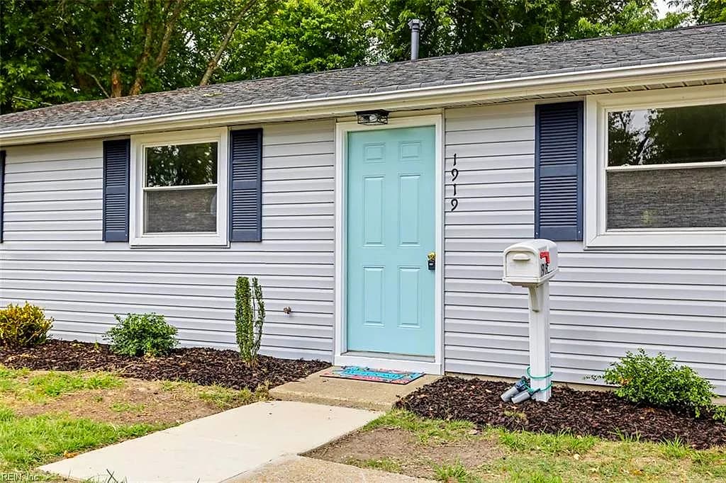 1919 Demetro DR, HAMPTON VA 23663 - Photo 5