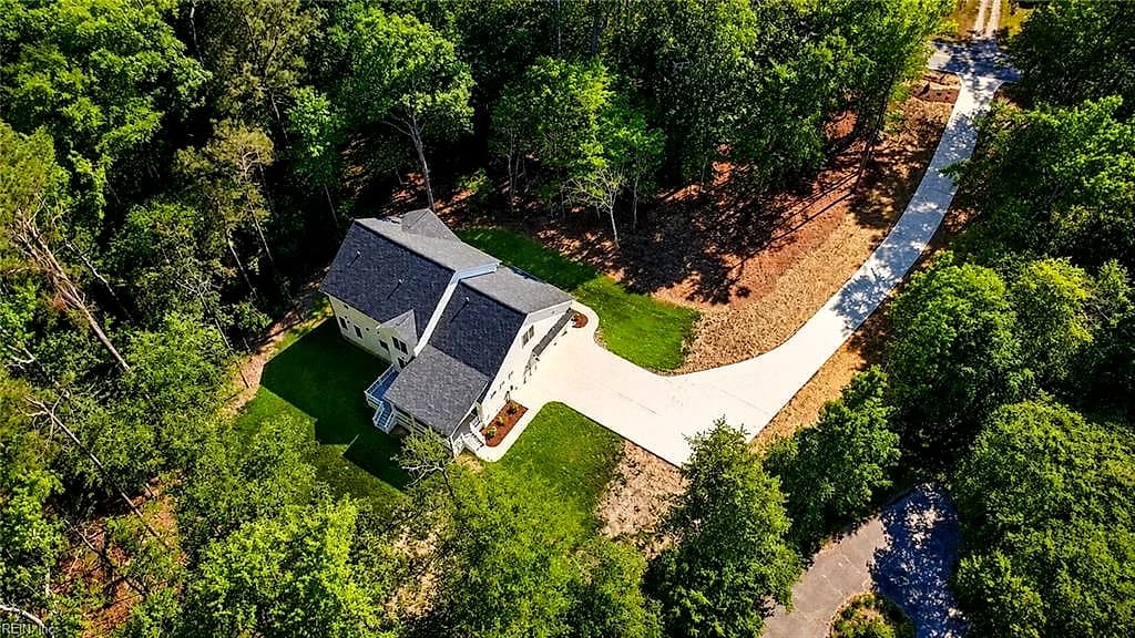 940 Dare RD, YORKTOWN VA 23692 - Photo 4
