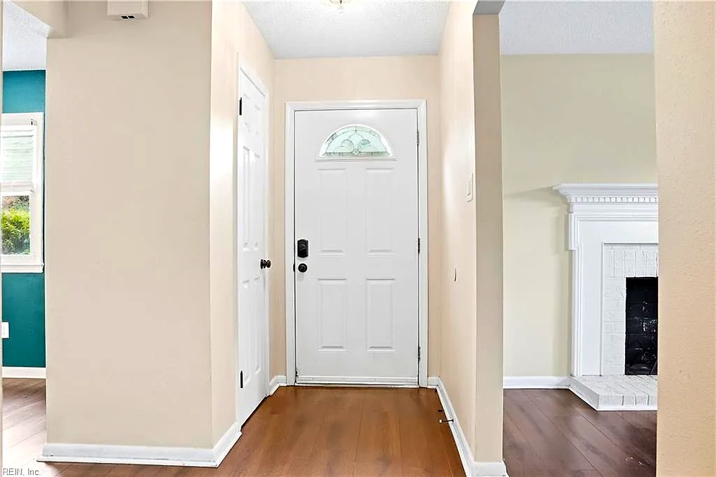 415 Shagbark RD, VIRGINIA BEACH VA 23454 - Photo 4