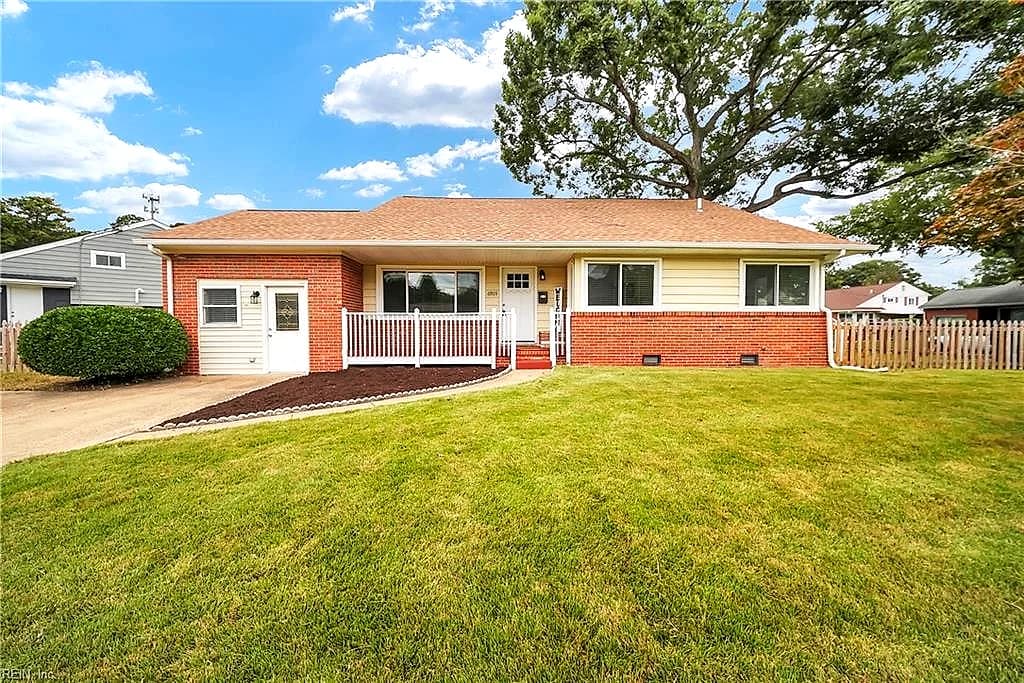 6905 Adele DR, NORFOLK VA 23518 - Photo 2