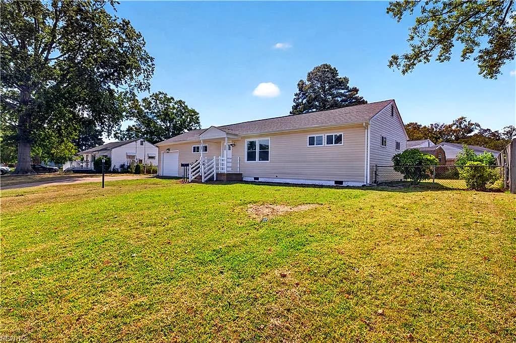 2125 Dean DR, NORFOLK VA 23518 - Main photo